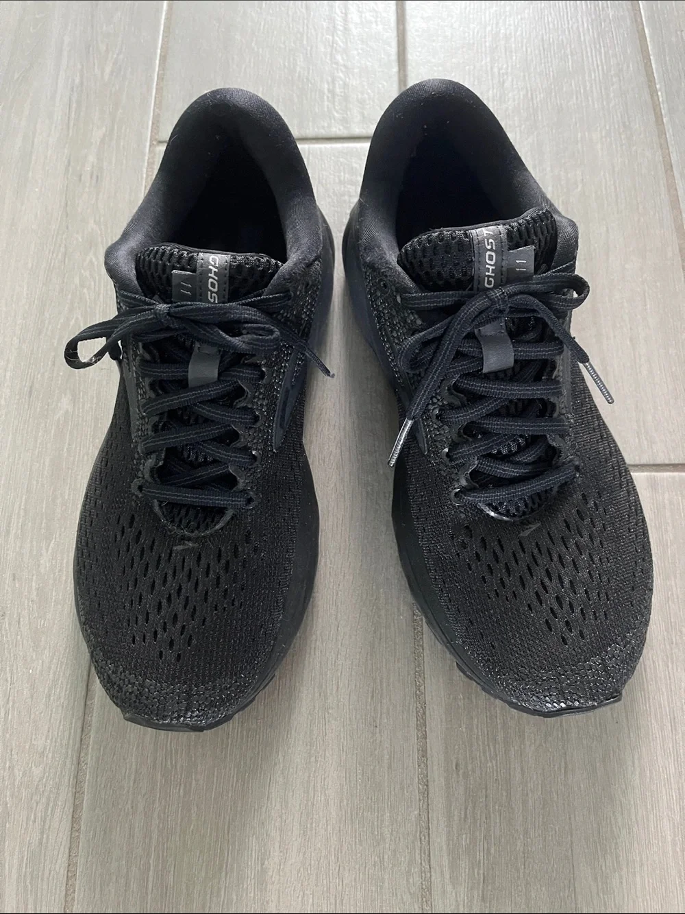 Brooks breathable knit